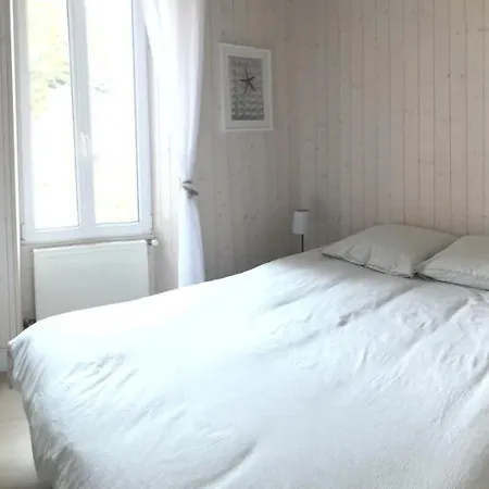 בית נופש Maison Avec Terrasse A 50 M De La פורניק