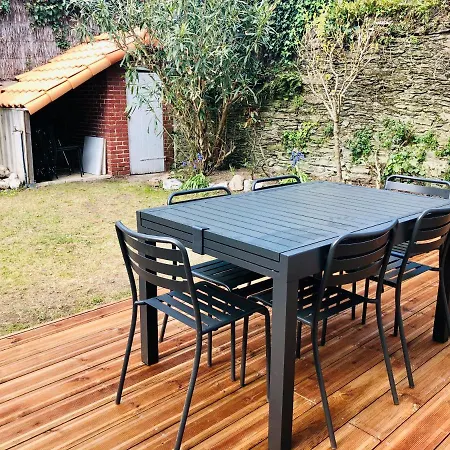 Maison Avec Terrasse A 50 M De La Pornic