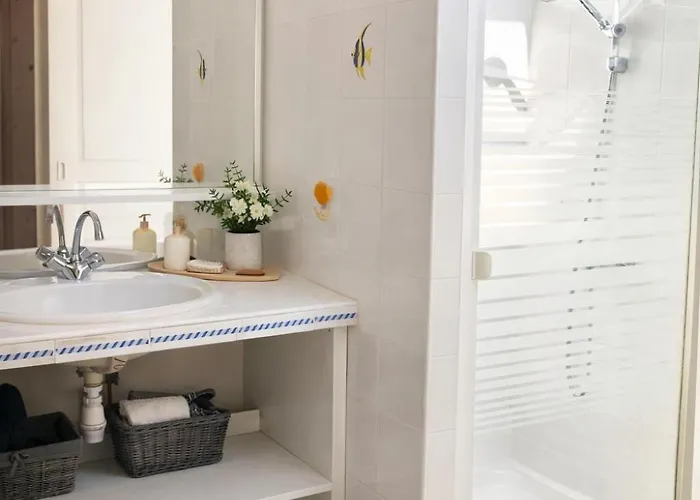 Casa de Férias Maison cosy à 50m plage avec terrasse ensoleillée *