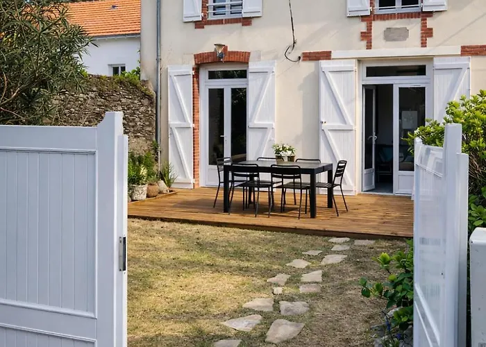 Casa de Férias Maison cosy à 50m plage avec terrasse ensoleillée Pornic